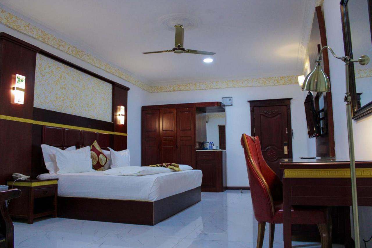Dellagio Hotel Wa Bagian luar foto
