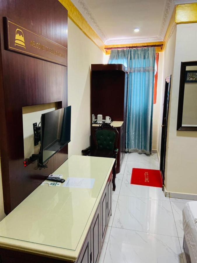 Dellagio Hotel Wa Bagian luar foto