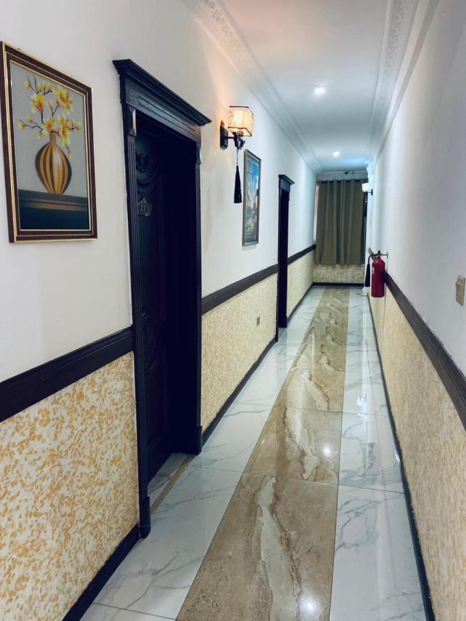 Dellagio Hotel Wa Bagian luar foto
